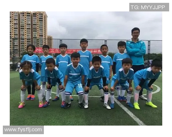 黄静的足球人生探秘:从绿茵场到心灵深处的深度对话 黄静的足球人生探秘:从绿茵场到心灵深处的深度对话